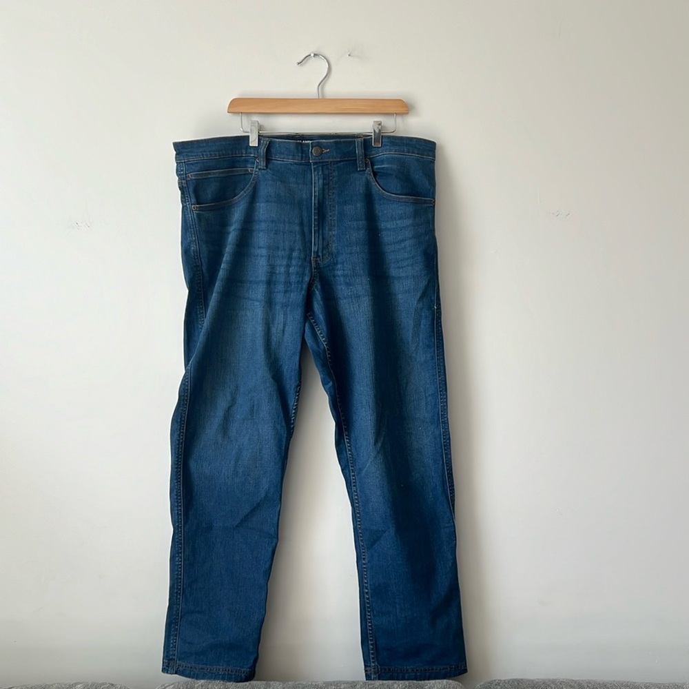 Kirkland Signature Jeans / New / 40x32 / Denim